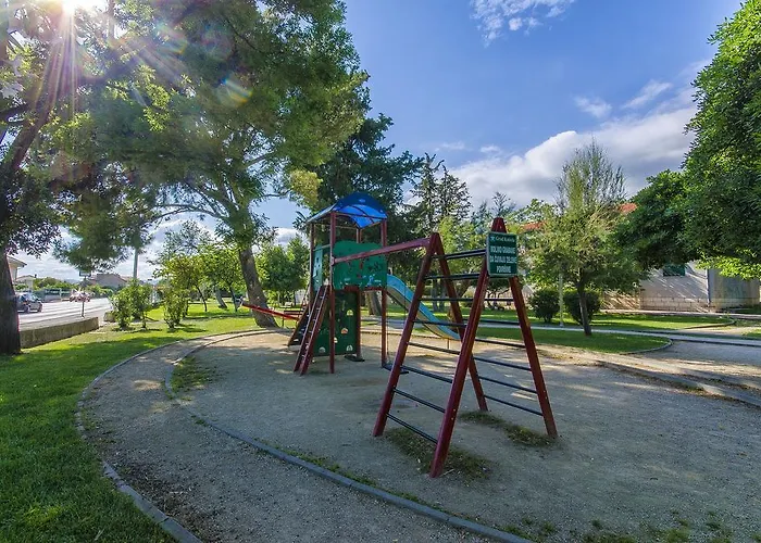 & Park Апартаменты Каштела